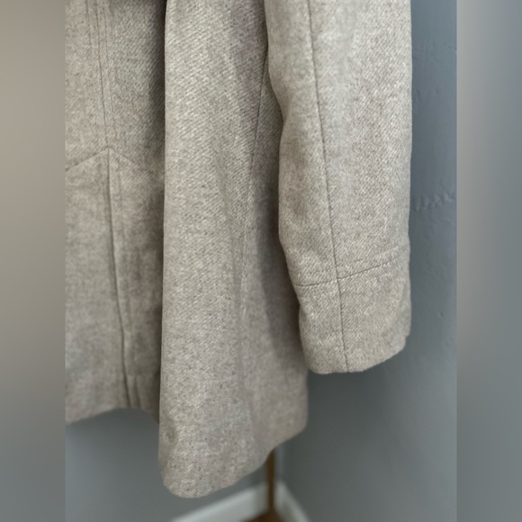 Larry Levin Oatmeal Colored Overcoat NWT ~ Size L - Picture 9 of 16